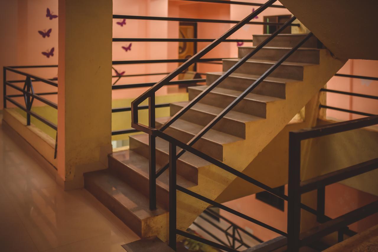 Mhatre Holiday Home Alībāg Buitenkant foto
